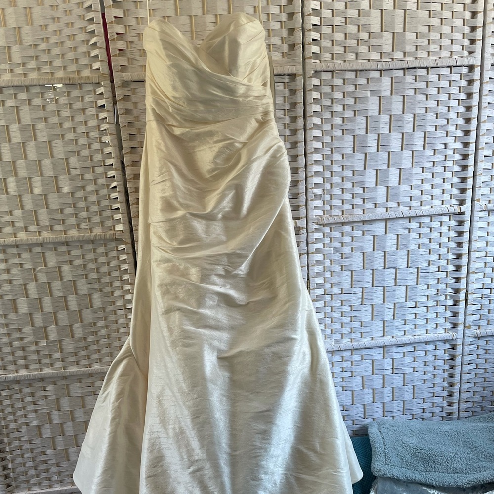 Raw silk wedding dress